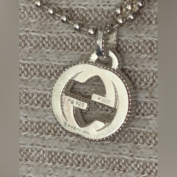 GUCCI INTERLOCKING PENDANT NECKLACE - Picture 5 of 13